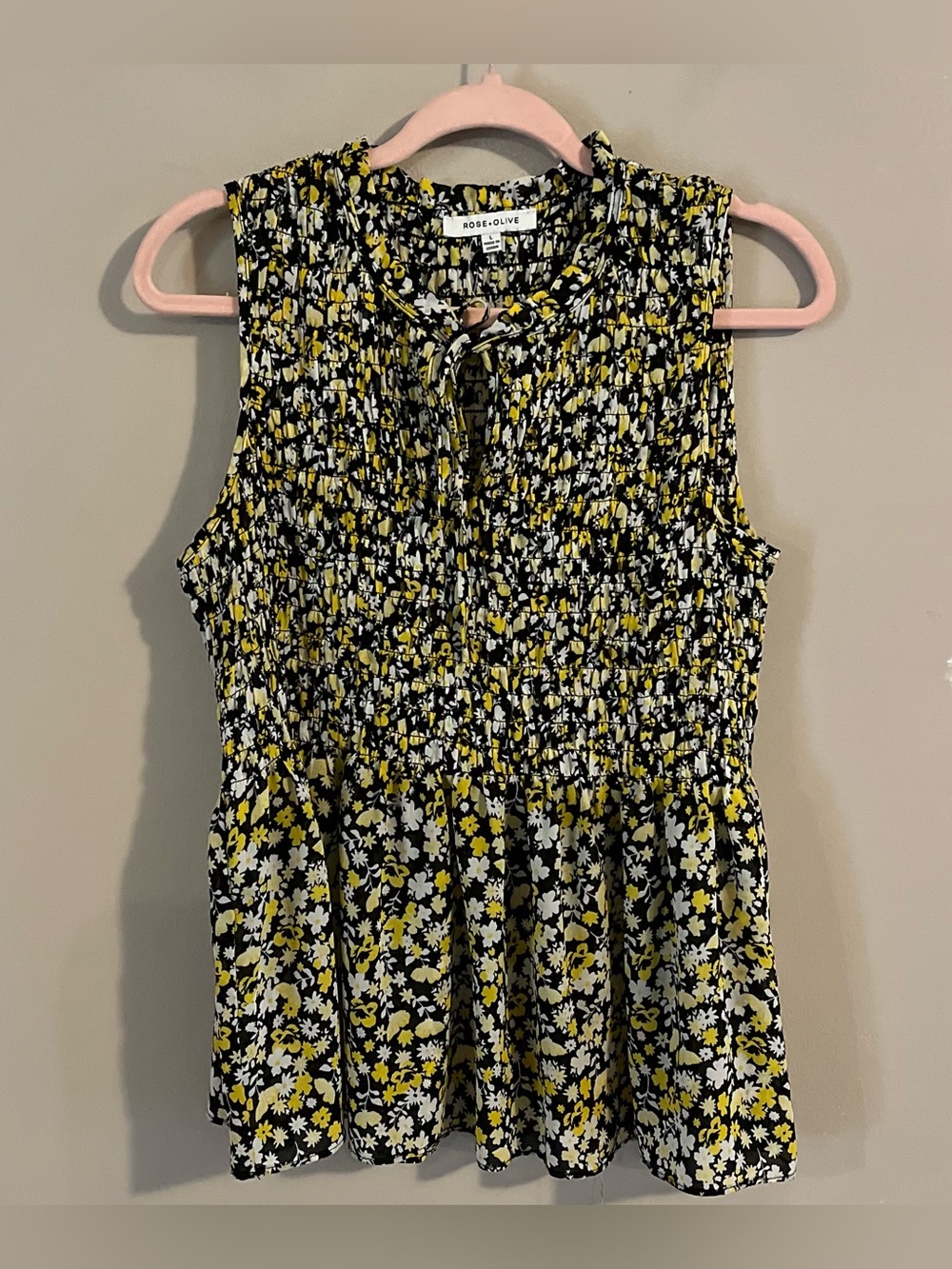 $6💛Bundled Rose & Olive Tank